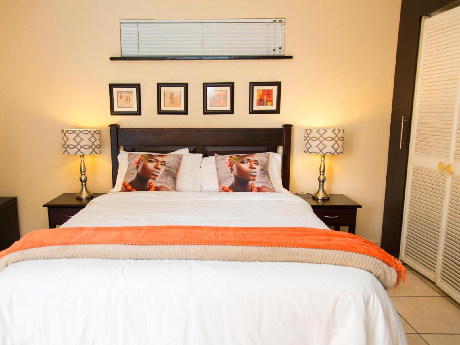 Sollunaa Guesthouse Sandton Ngoại thất bức ảnh