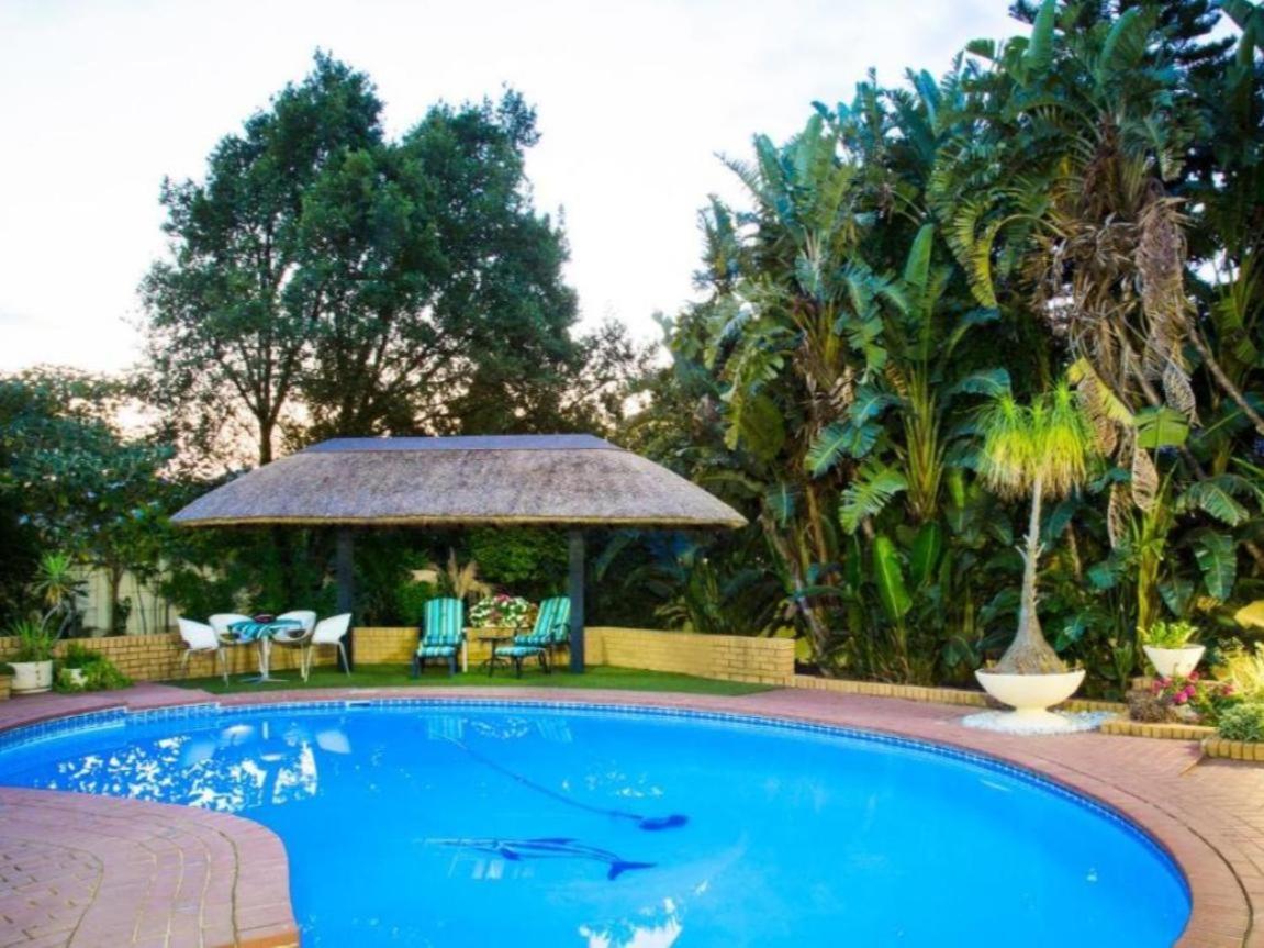 Sollunaa Guesthouse Sandton Ngoại thất bức ảnh